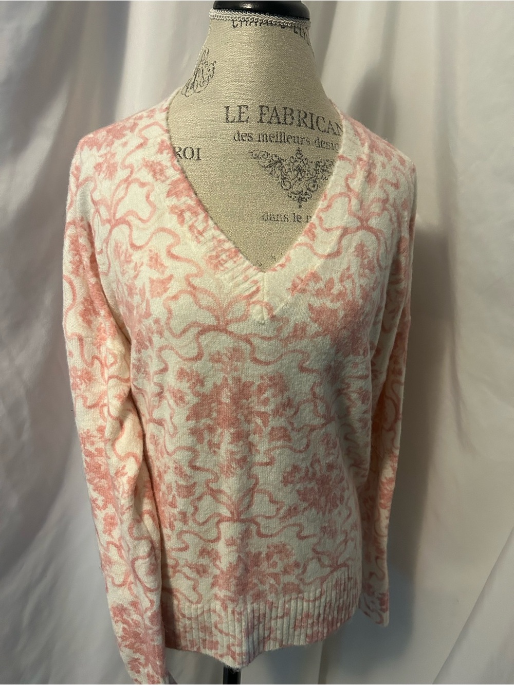 V-Neck Pink Floral Pattern Sweater